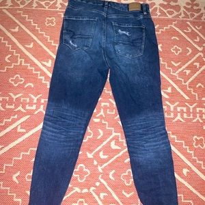 patched american eagle jeans! very comfy and in good condition